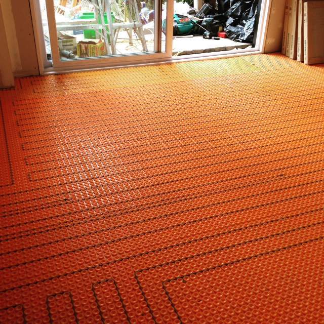 Installation de plancher chauffant Rive-Sud de Montréal